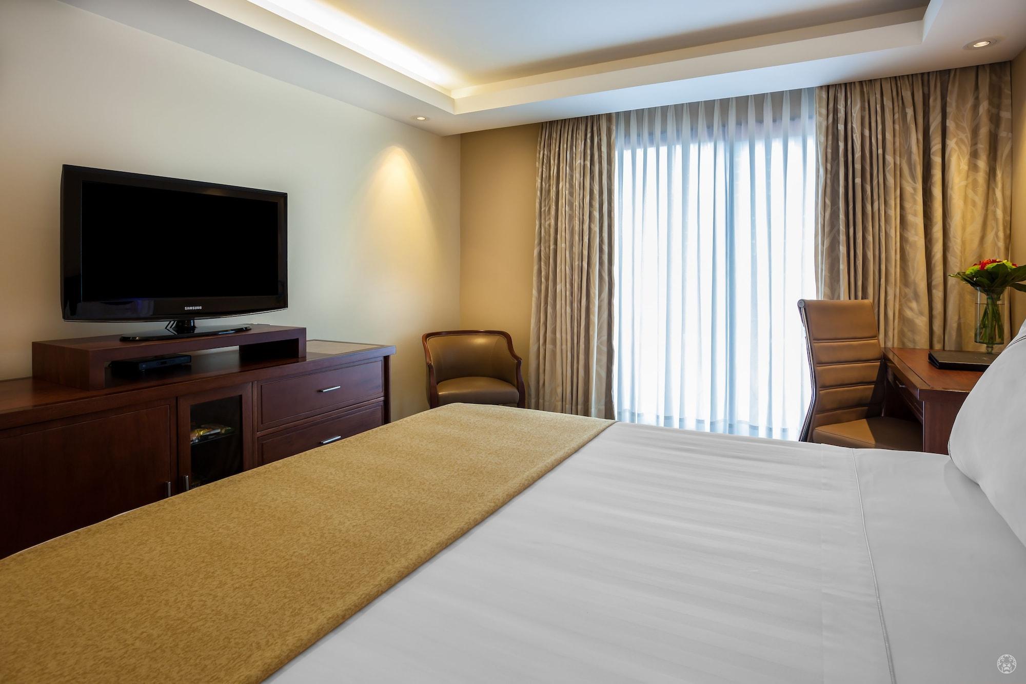 Ghl Hotel Capital Богота Экстерьер фото A room at the hotel
