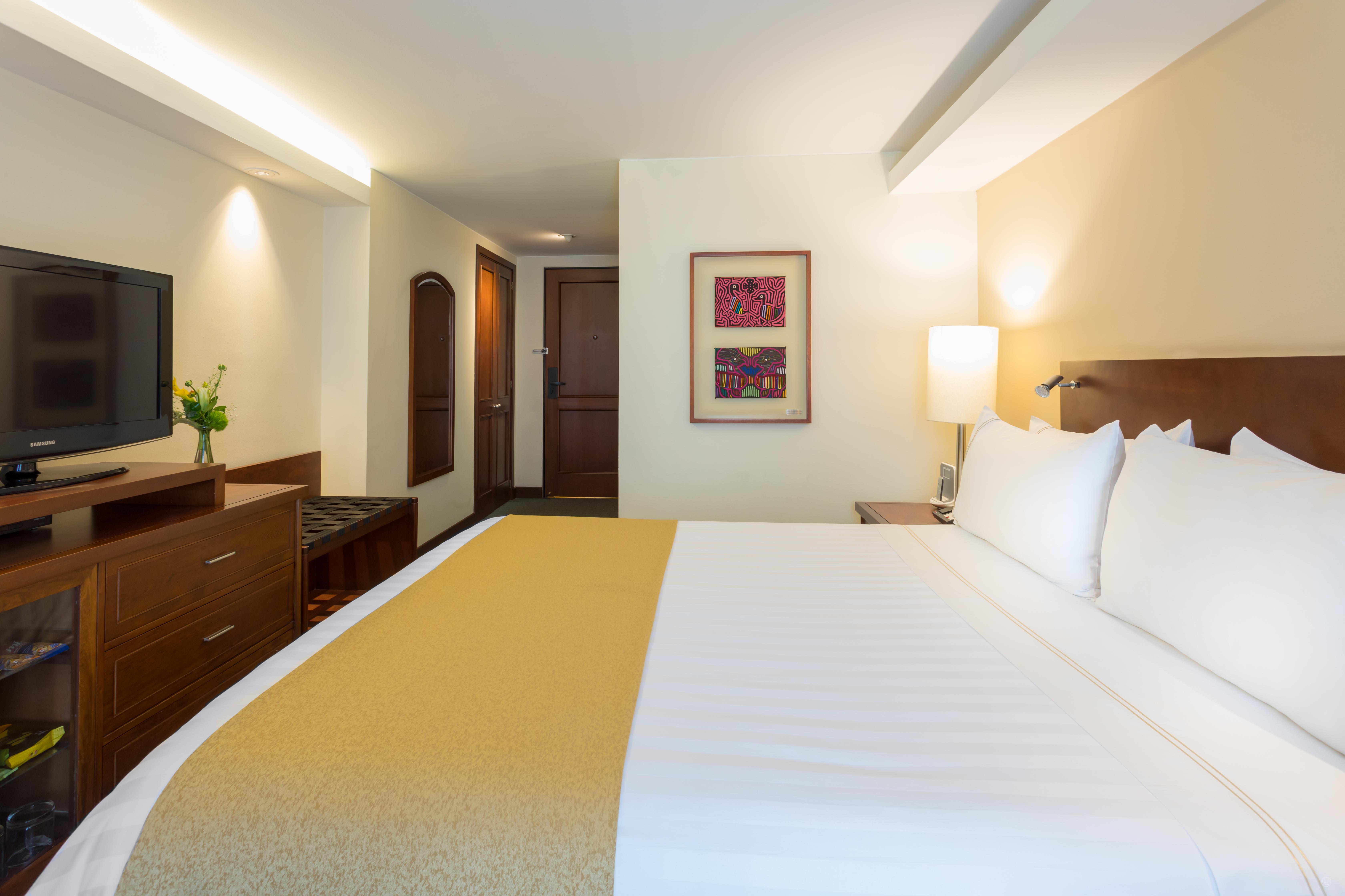Ghl Hotel Capital Богота Экстерьер фото A room at the hotel