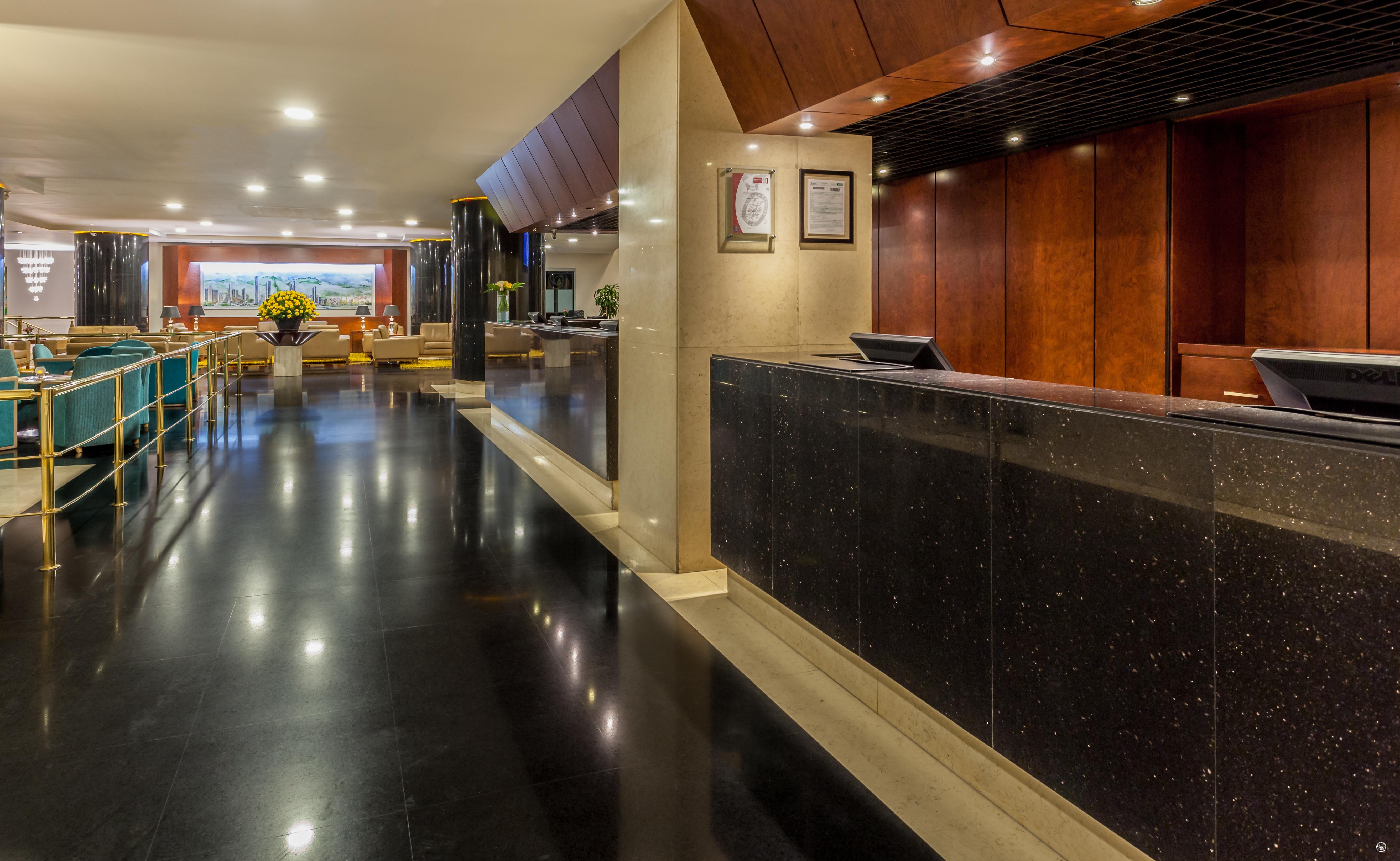 Ghl Hotel Capital Богота Экстерьер фото Reception