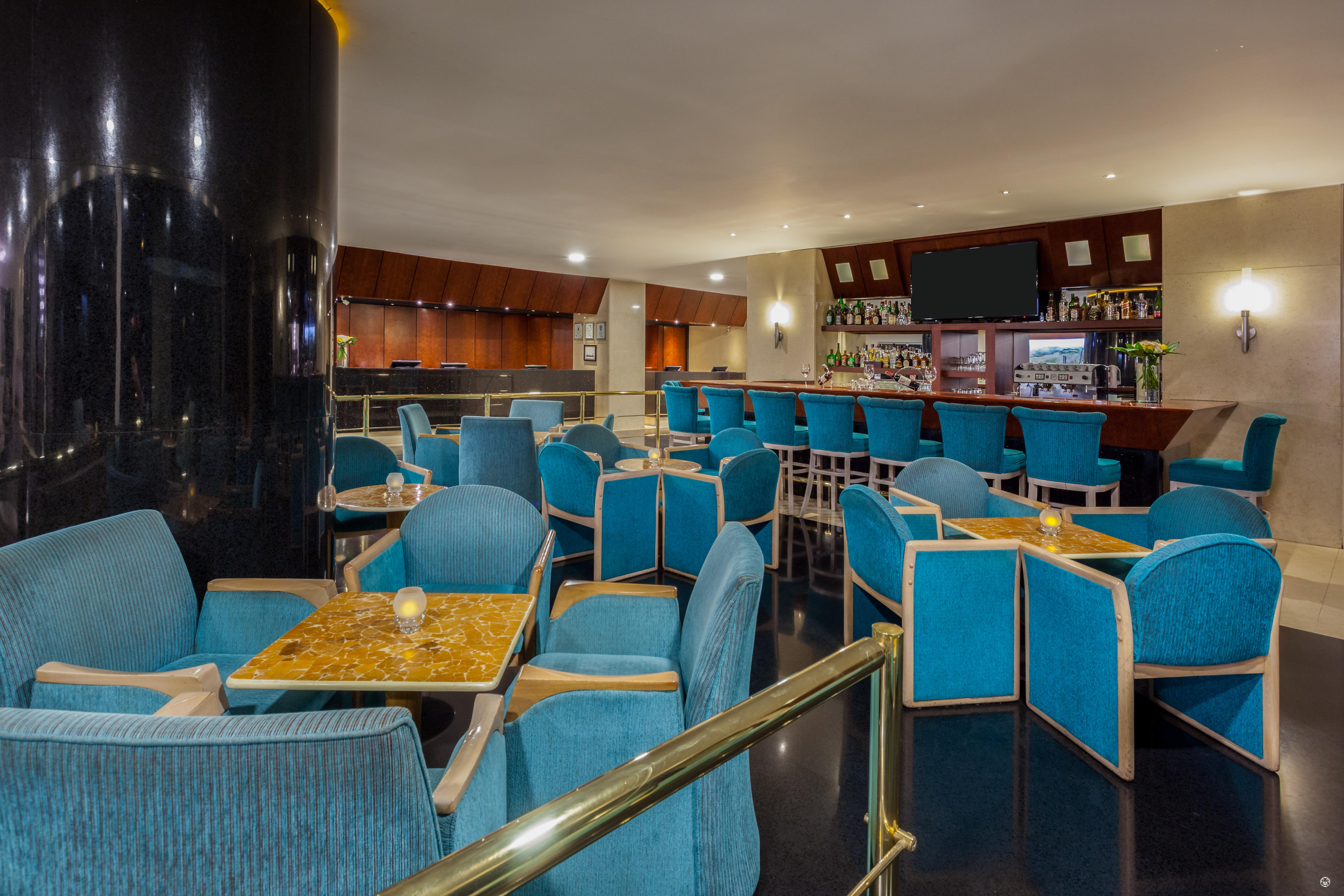 Ghl Hotel Capital Богота Экстерьер фото The lounge at the airport