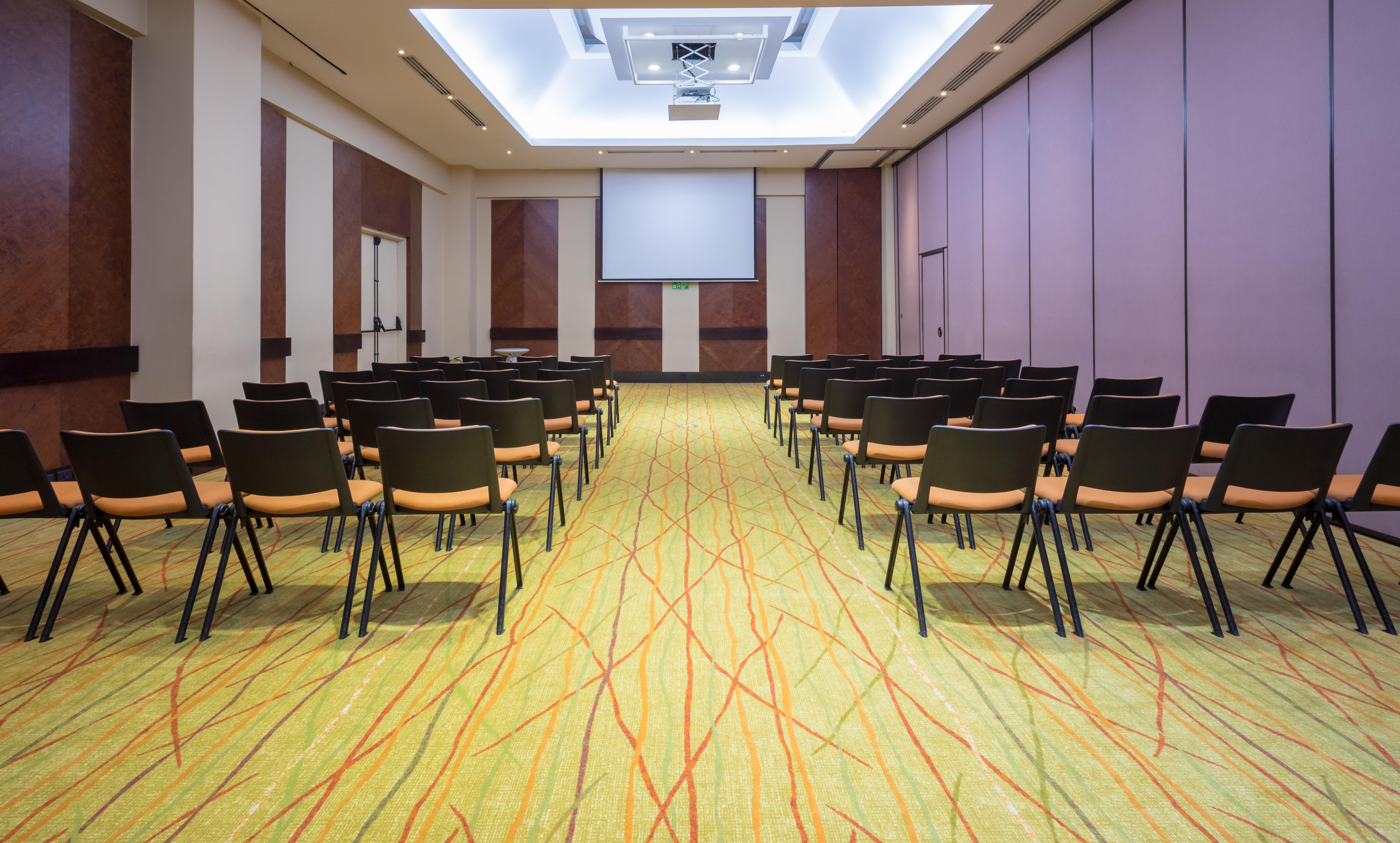 Ghl Hotel Capital Богота Экстерьер фото A meeting room