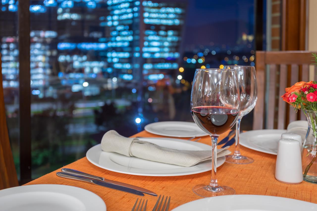 Ghl Hotel Capital Богота Экстерьер фото A restaurant in Moscow