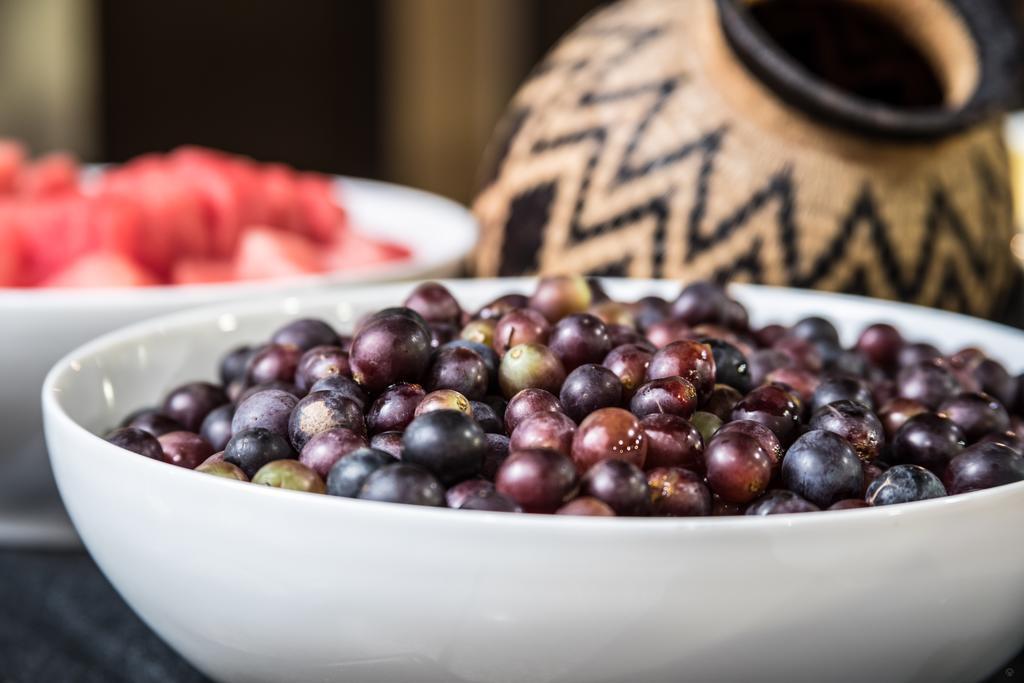 Ghl Hotel Capital Богота Экстерьер фото A bowl of blueberries