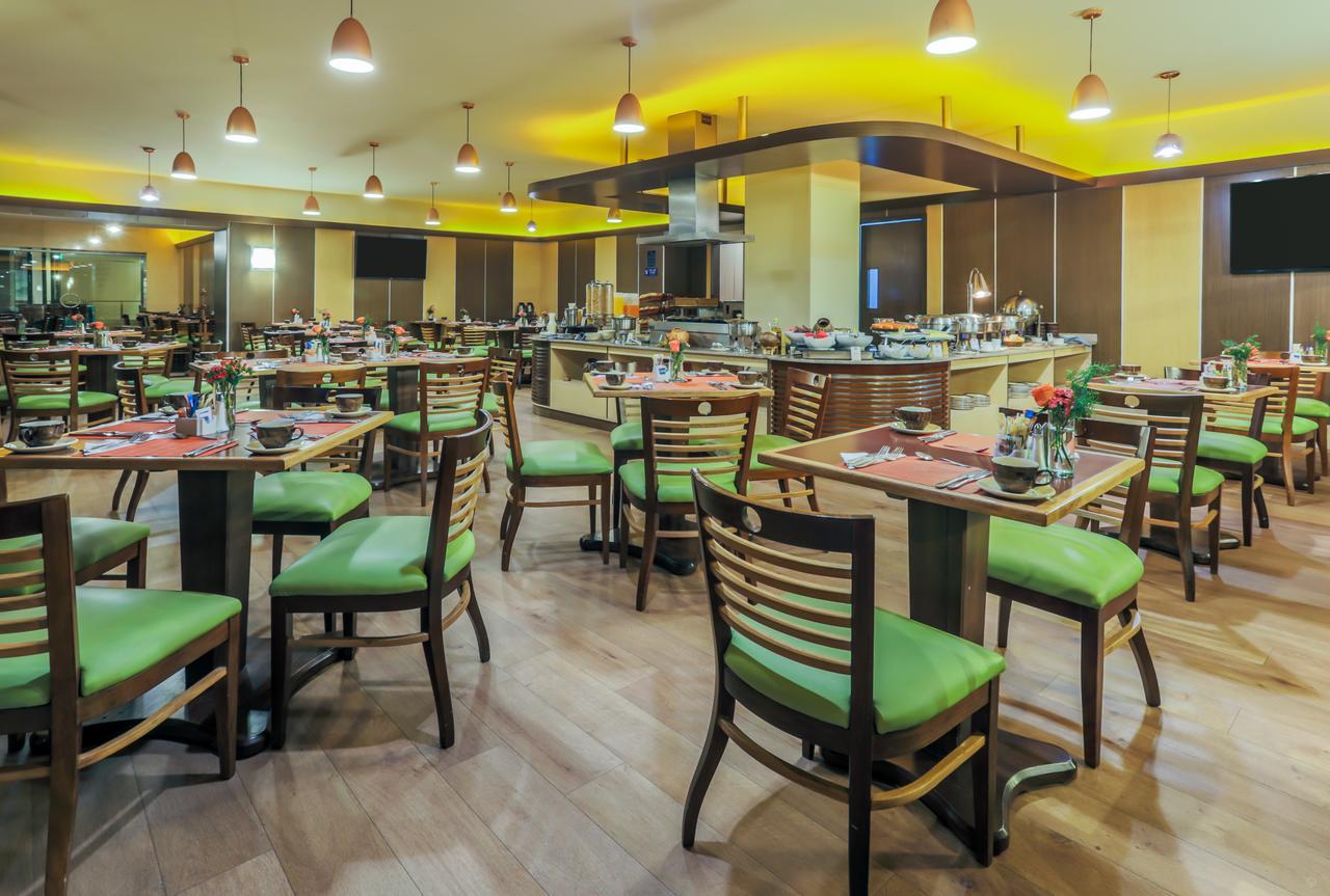 Ghl Hotel Capital Богота Экстерьер фото The restaurant